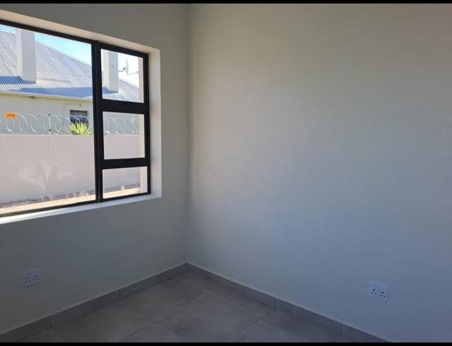 BUSINESS PROPERTY TO RENT IN GEORGE CENTRAL